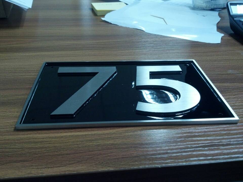 Non-Illuminated 3D Letters example 1